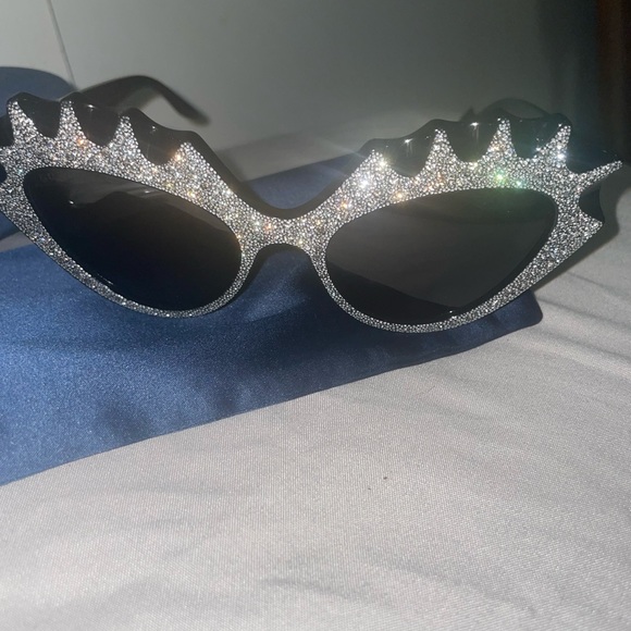 Gucci GG0781S 003 CRYSTALS CAT-EYE FRAME Sunglasses - Picture 8 of 17